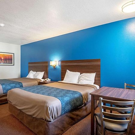 Rodeway Inn St George North - Near Pioneer Park Сент-Джордж Екстер'єр фото