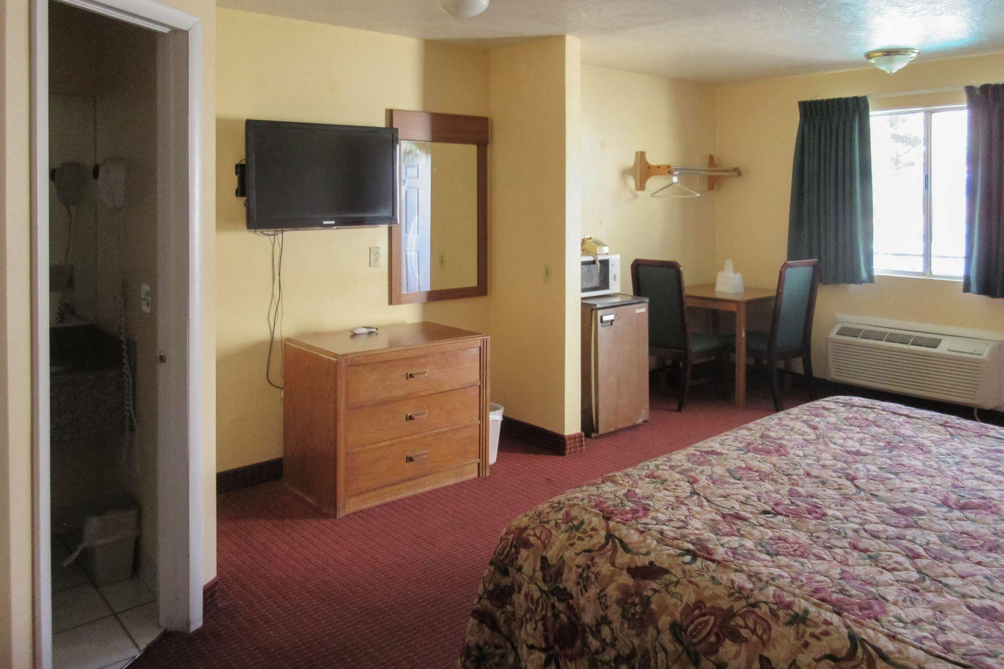 Rodeway Inn St George North - Near Pioneer Park Сент-Джордж Екстер'єр фото