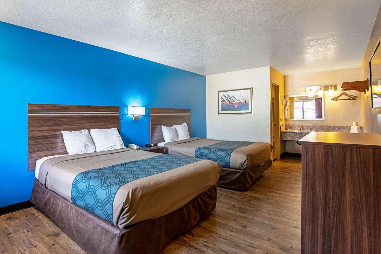 Rodeway Inn St George North - Near Pioneer Park Сент-Джордж Екстер'єр фото