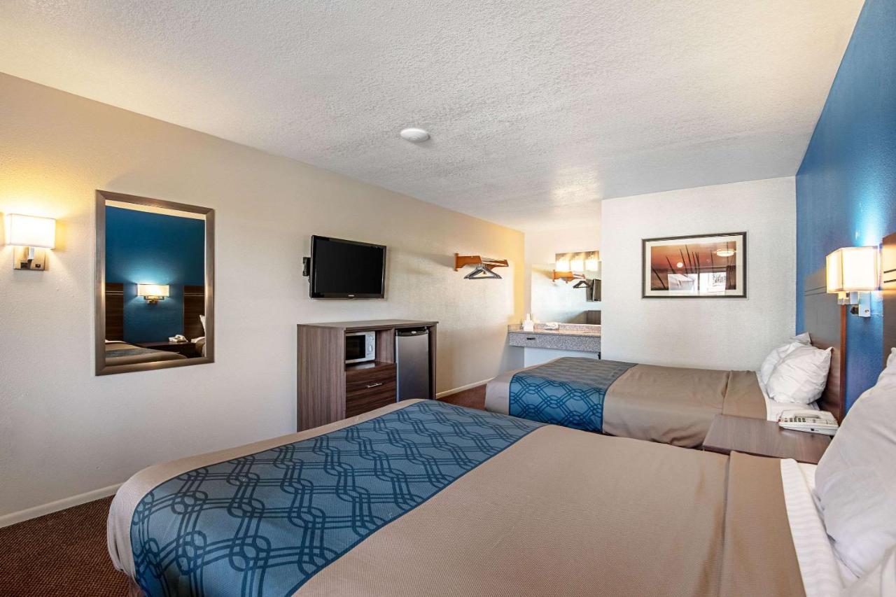 Rodeway Inn St George North - Near Pioneer Park Сент-Джордж Екстер'єр фото