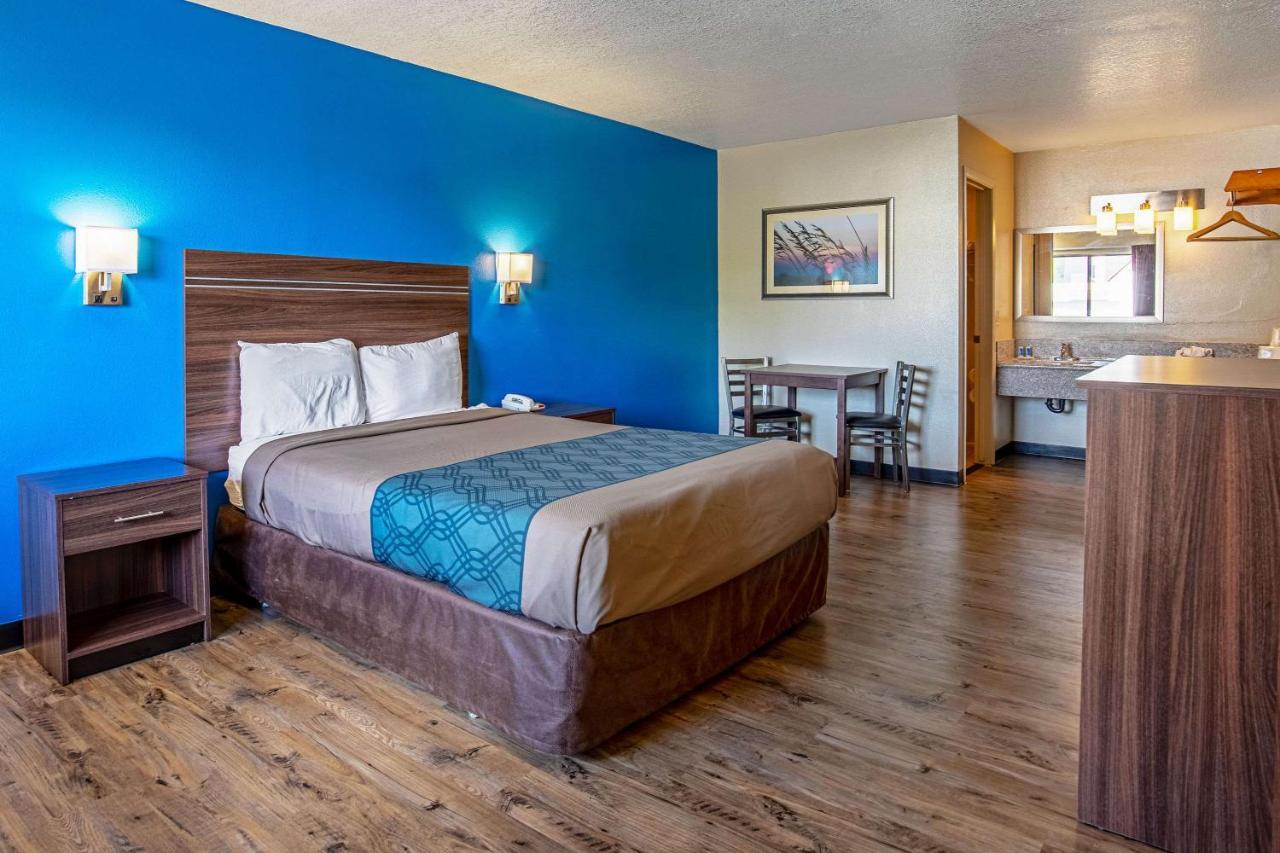 Rodeway Inn St George North - Near Pioneer Park Сент-Джордж Екстер'єр фото